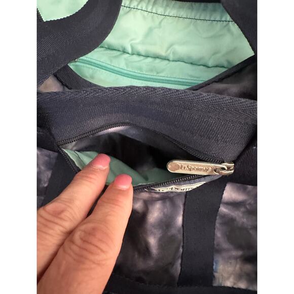 LeSportsac Women's Black Gray Tie Dye Weekender Lightweight Travel Tote Bag - Picture 4 of 8